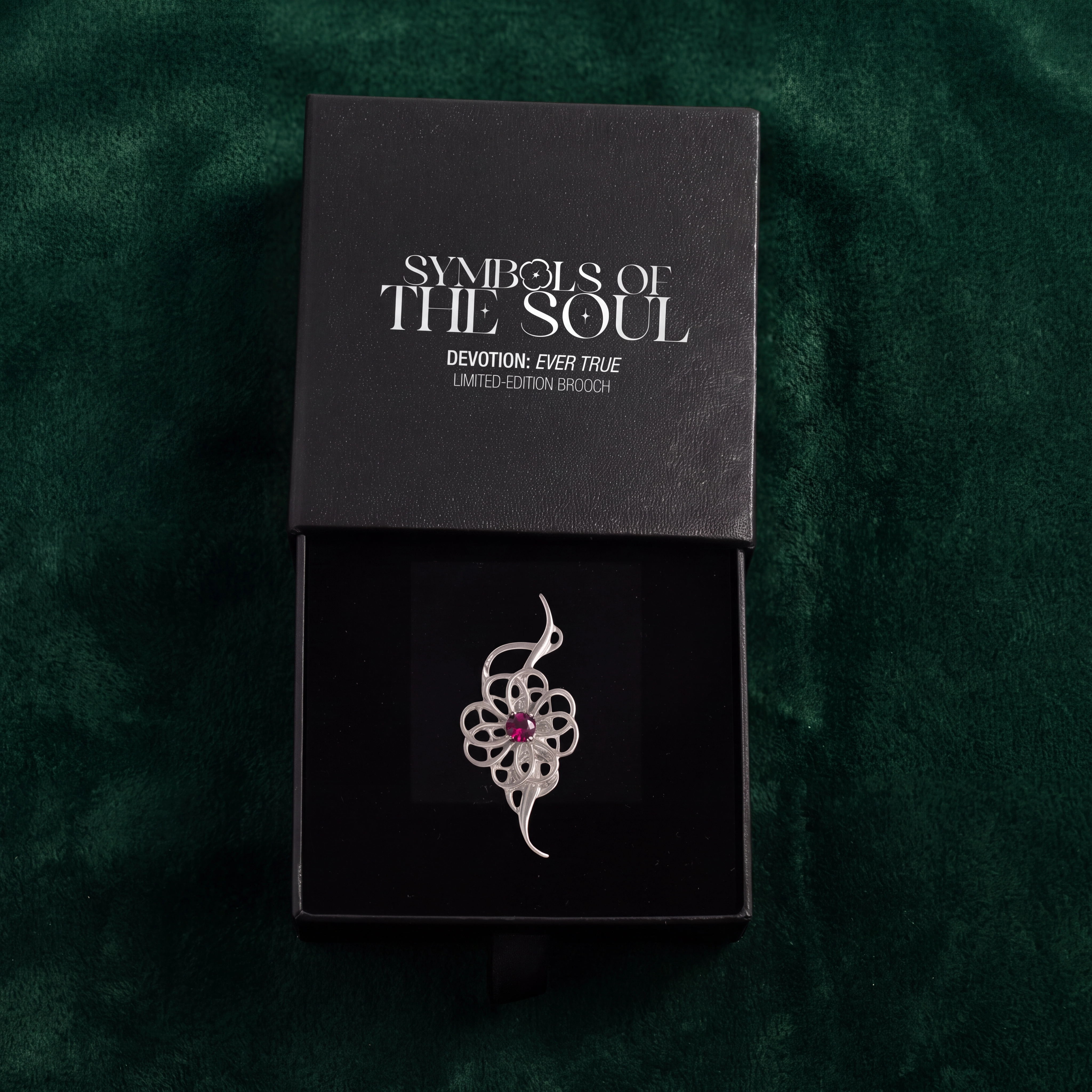 Devotion brooch in box